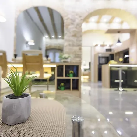 Dalti Center *
