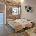 Lejlighed Dalti Center *