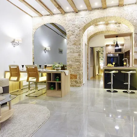 아파트 Dalti Center