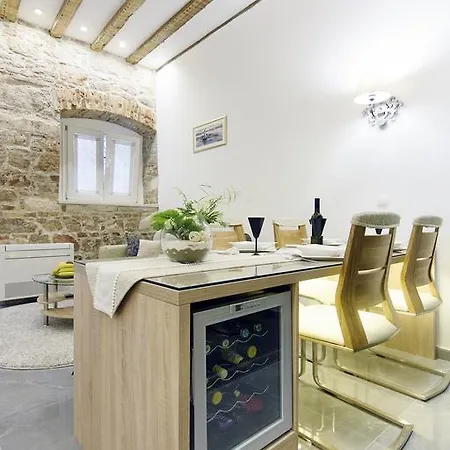 Dalti Center 자다르